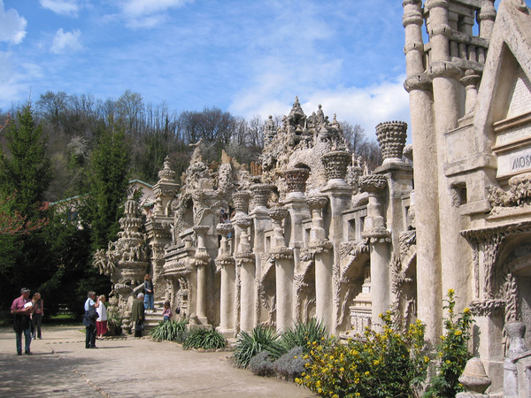 Palais Idéal Du Facteur Cheval