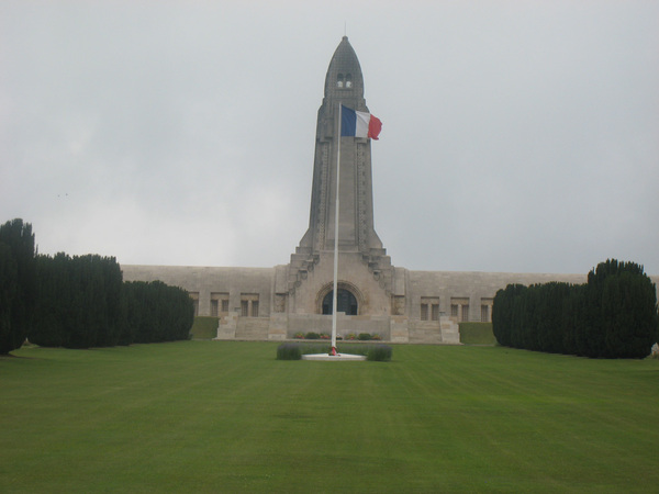 Ossuaire De Douaumont